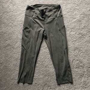 Lululemon olive leggings cropped